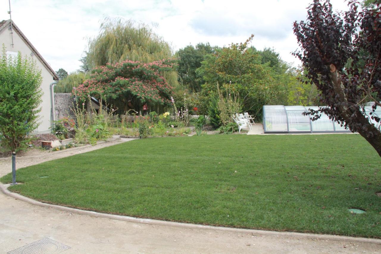 Bed and Breakfast Manoir Le Bout Du Pont Huisseau-sur-Cosson Exterior foto